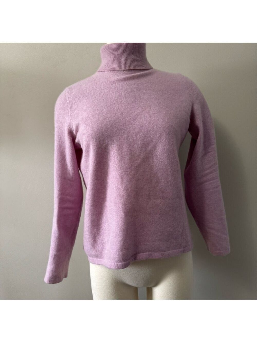 Lord & Taylor Light Purple Turtleneck Sweater Cashmere Large